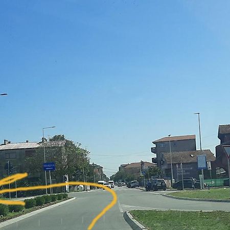 Anka Appartement Jagodina Buitenkant foto