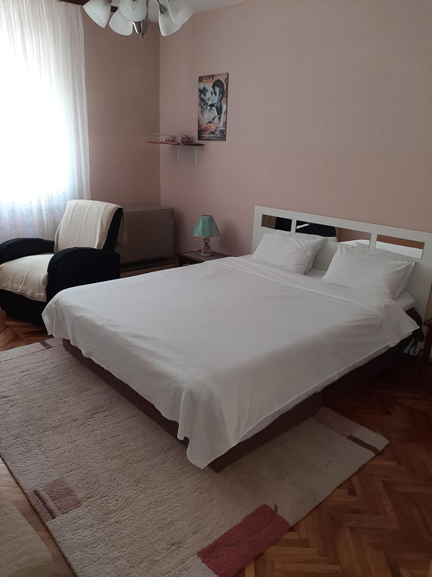 Anka Appartement Jagodina Buitenkant foto